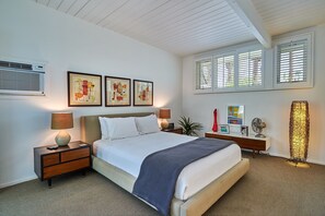 3 bedrooms, iron/ironing board, travel crib, free WiFi
