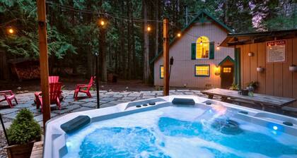 Hikers paradise w/ saltwater hot tub