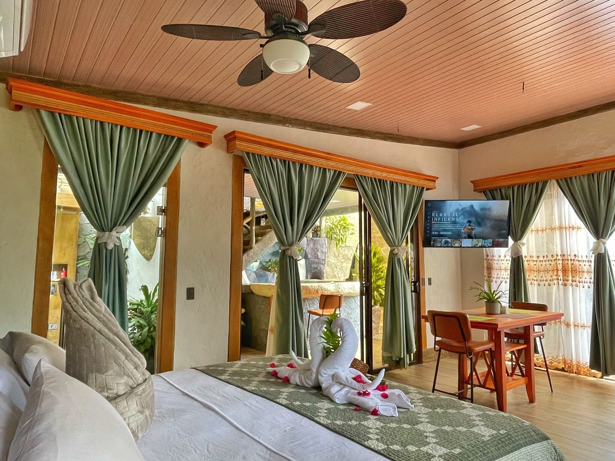 1 bedroom, free WiFi, bed sheets