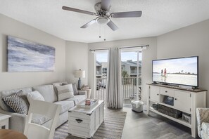 Smart TV - Live Like a Local Too (Miramar Beach)