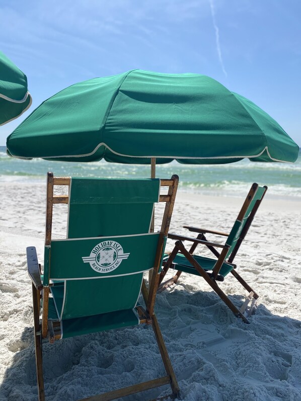 Unclassified image, 1 of 19, button