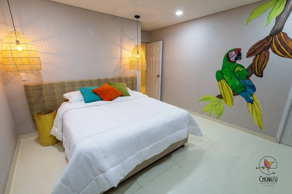ห้องดีลักซ์ดับเบิล | เครื่องนอนระดับพรีเมียม, ผ้านวมขนเป็ด, มินิบาร์, ตู้นิรภัยในห้องพัก