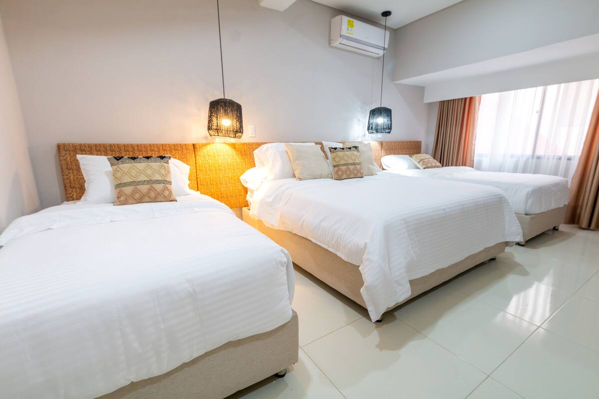 ห้องแฟมิลี่ | เครื่องนอนระดับพรีเมียม, ผ้านวมขนเป็ด, มินิบาร์, ตู้นิรภัยในห้องพัก