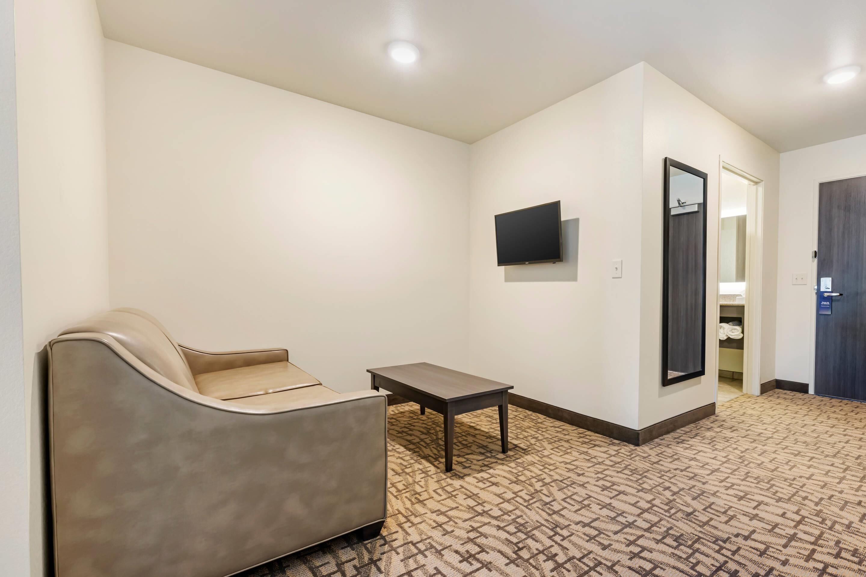 desk, blackout curtains, iron/ironing board, free wifi