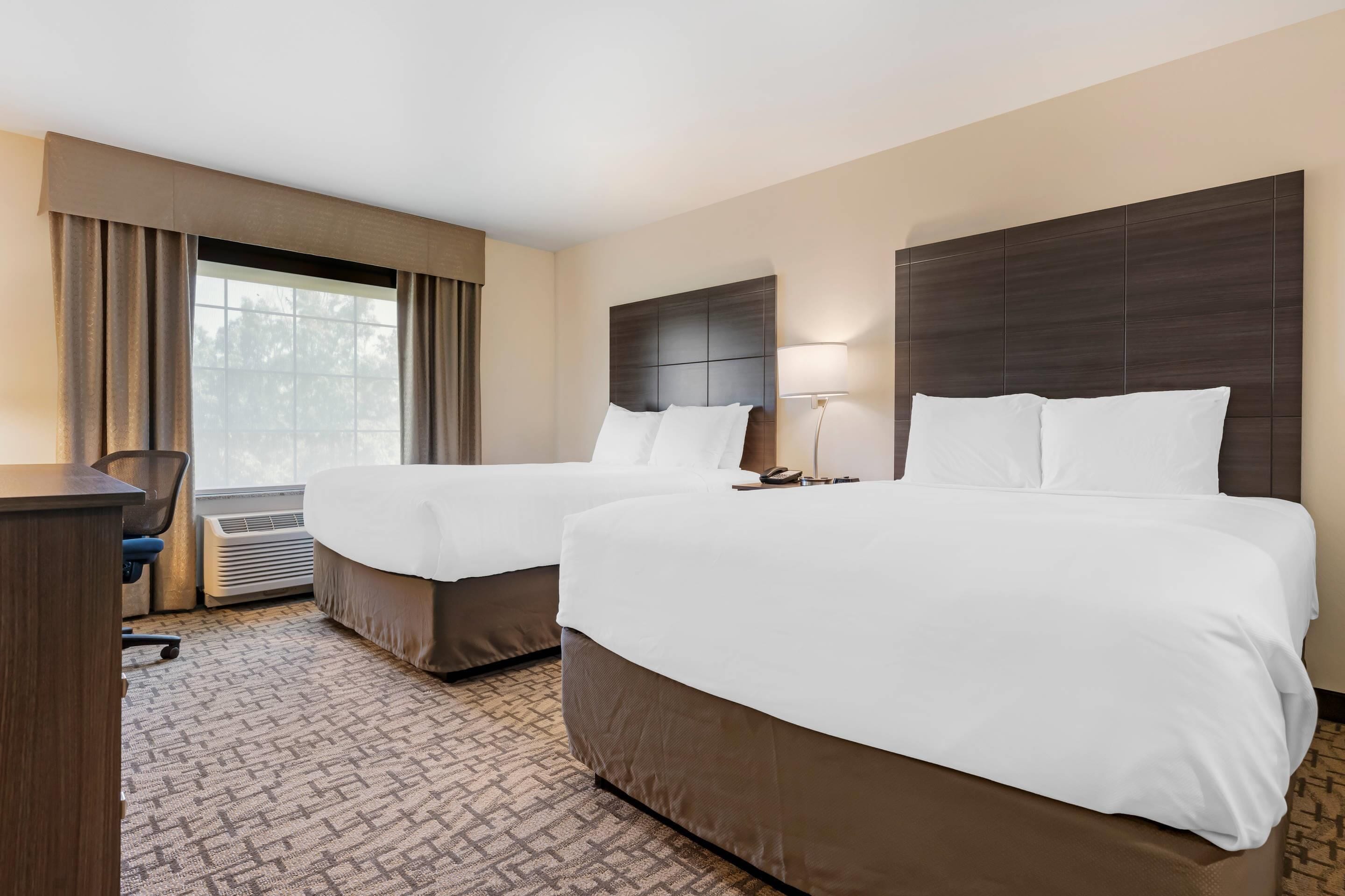 standard room, 2 queen beds, non smoking | desk, blackout curtains, iron/ironing board, free wifi