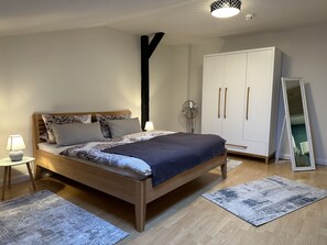1 chambre, Wi-Fi gratuit, draps fournis