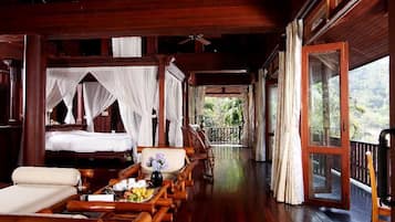 7 bedrooms, in-room safe, desk, free WiFi