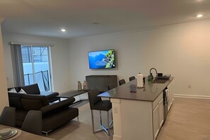 Interior - Storey Lake home close to Disney and other parks (KISSIMMEE FL)