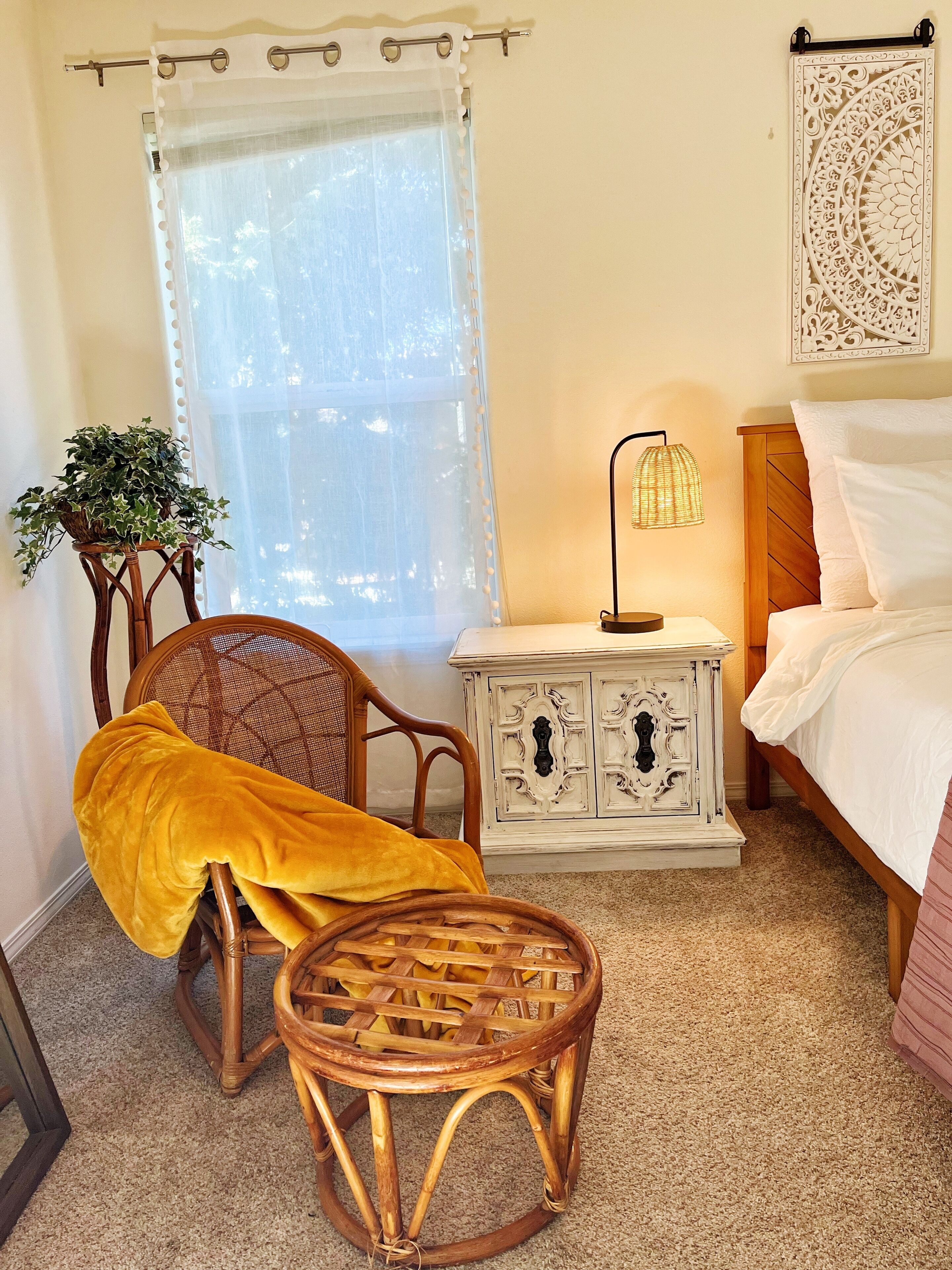 4 slaapkamers, een strijkplank/strijkijzer, gratis wifi, beddengoed