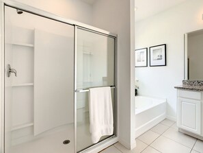 Hair dryer, towels - Luxury Vacation Villa Close to Disney and Universal with Pool & Spa (Davenport)