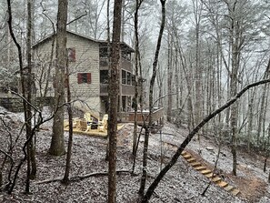 المنشأة من الخارج