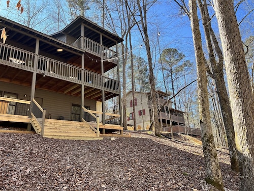 2 River Front Cabins side by side!  7th night free! Ask host