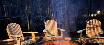 2 River Front Cabins side by side!  7th night free! Ask host