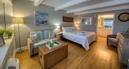 Waterway View Studio 2 w/ Pool near Wrightsville Beach