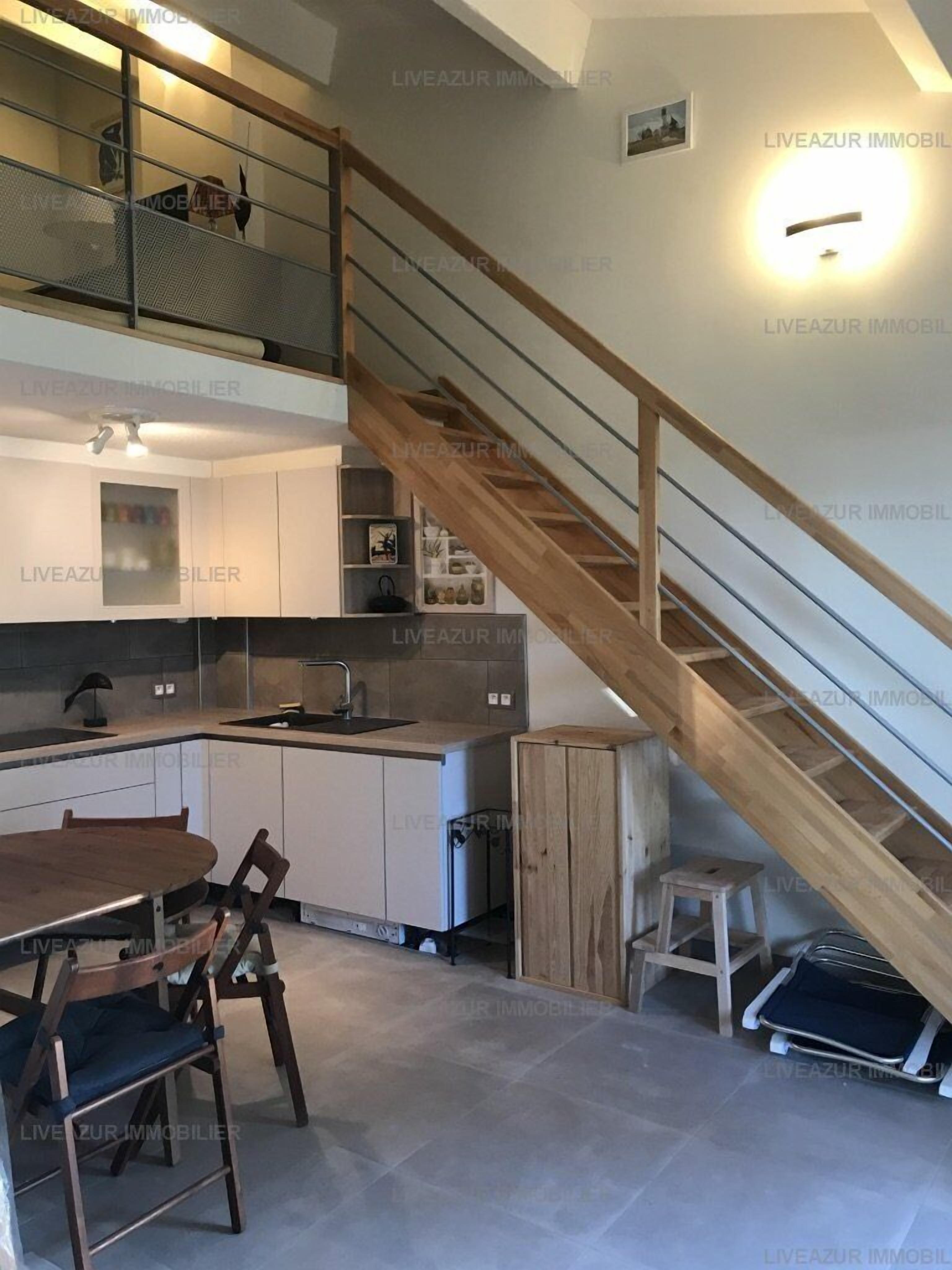 Kühlschrank, Mikrowelle, Geschirrspüler, Toaster