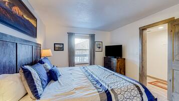 2 habitaciones, acceso a internet y ropa de cama