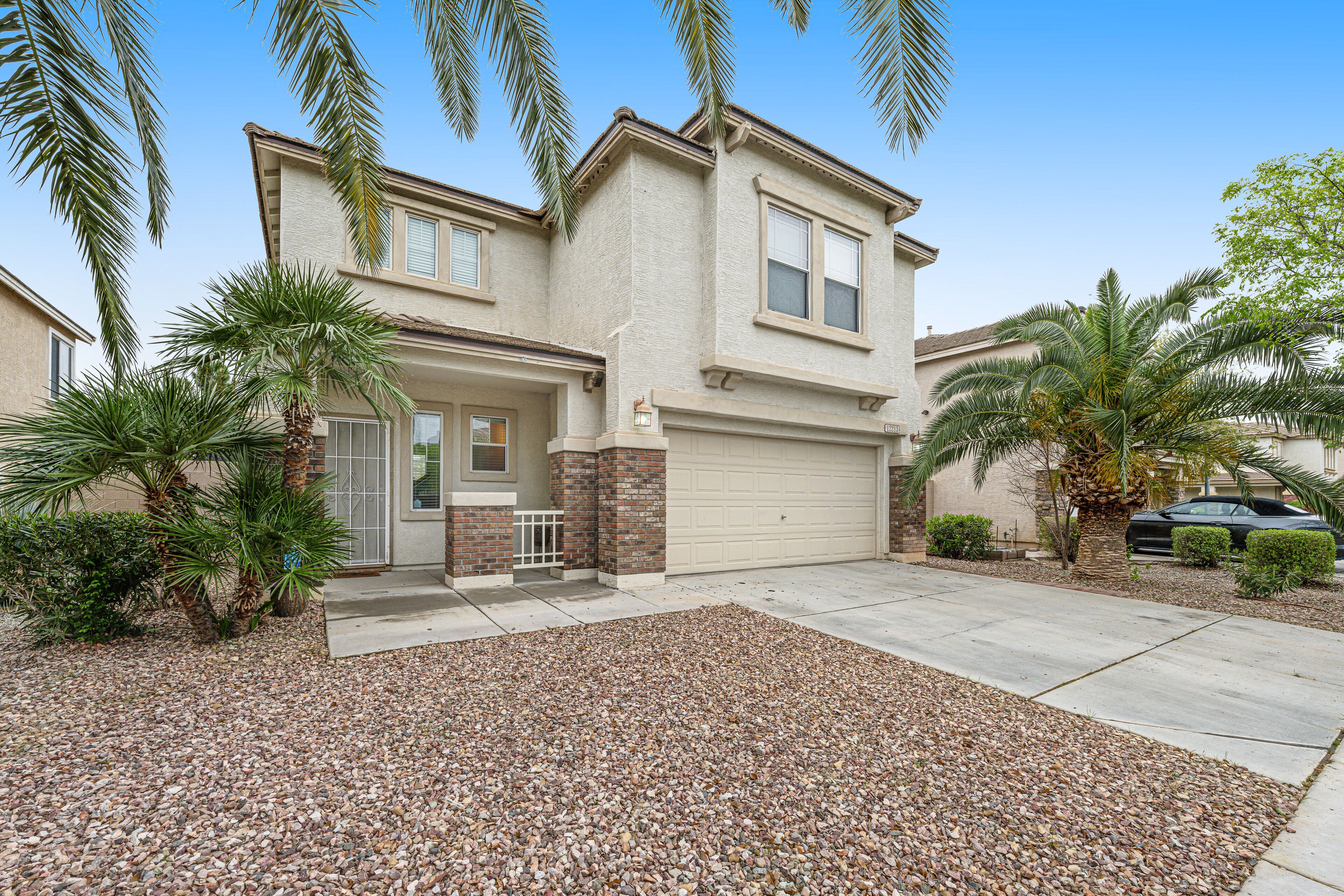 Stylish escape with private pool backyard oasis & high-speed WiFi