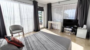 5 chambres, fer et planche Ă repasser, accĂšs Internet, draps fournis