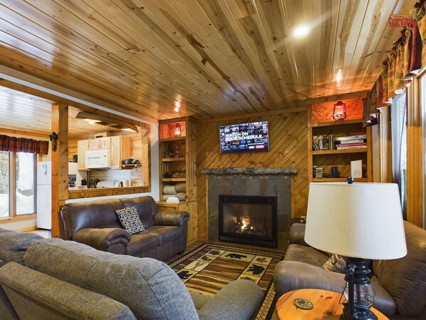 Smart TV, fireplace, DVD player