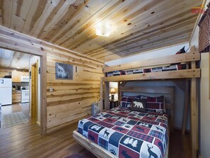 2 habitaciones, cuna de viaje, wifi gratis y ropa de cama 