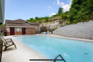 Piscine extérieure