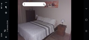3 bedrooms, desk, free WiFi, wheelchair access