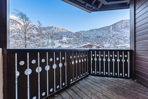 Balcony - Apt DryadesD92 Near Lift: Duplex, Views, Balcony, Sleeps 5, Les Houches (Chamonix), France (Les Houches (Chamonix))