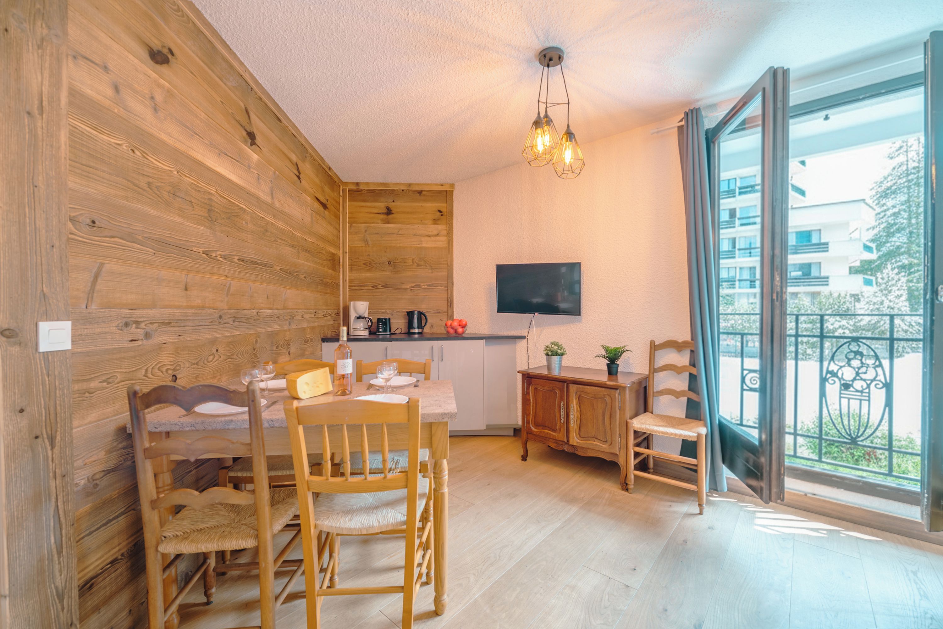 Living and dining room