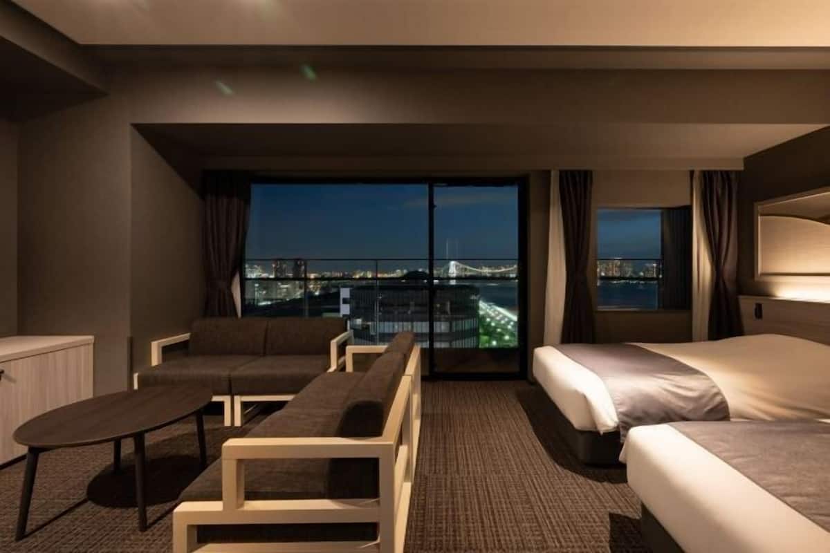 In-room safe, desk, blackout drapes, free WiFi
