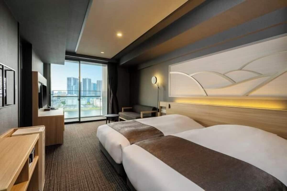 In-room safe, desk, blackout drapes, free WiFi