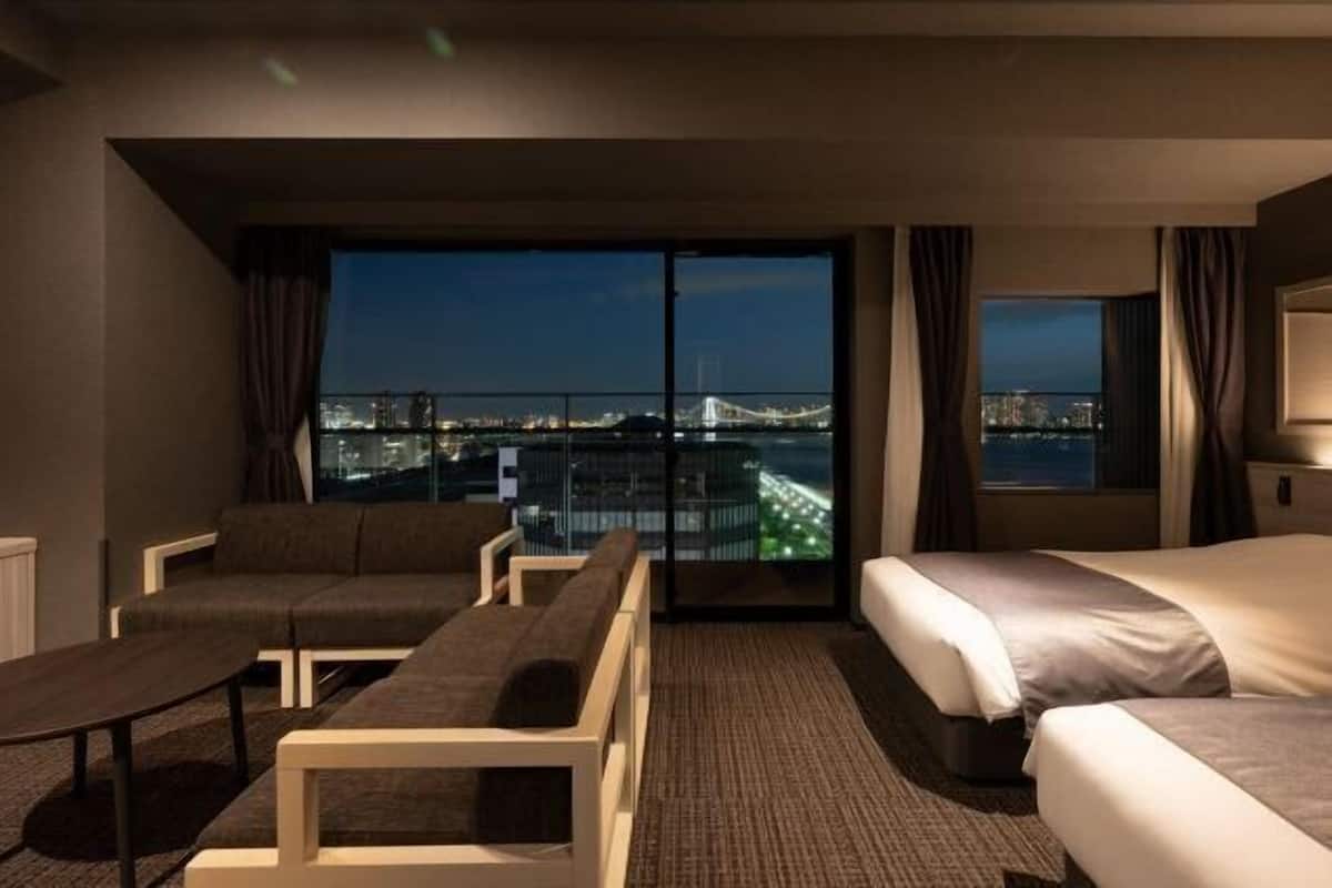 In-room safe, desk, blackout drapes, free WiFi