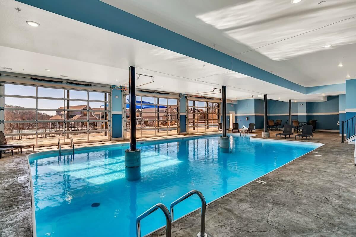 Indendørs pool
