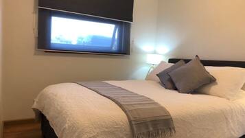 3 Schlafzimmer, Bügeleisen/Bügelbrett, kostenloses WLAN, Bettwäsche
