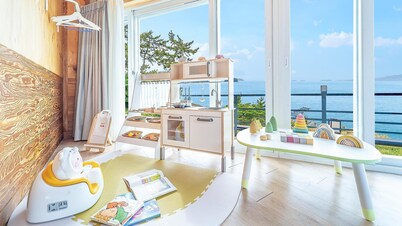 Yeosu Hi Mom Kids Family Pension Black