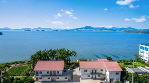 Exterior - Yeosu Hi Mom Kids Family Pension Black (Yeosu)