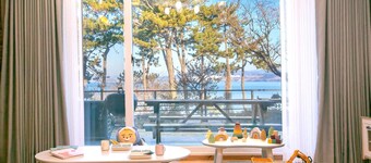 Yeosu Hi Mom Kids Family Pension Black