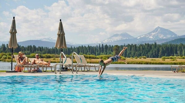 Indoor pool, outdoor pool