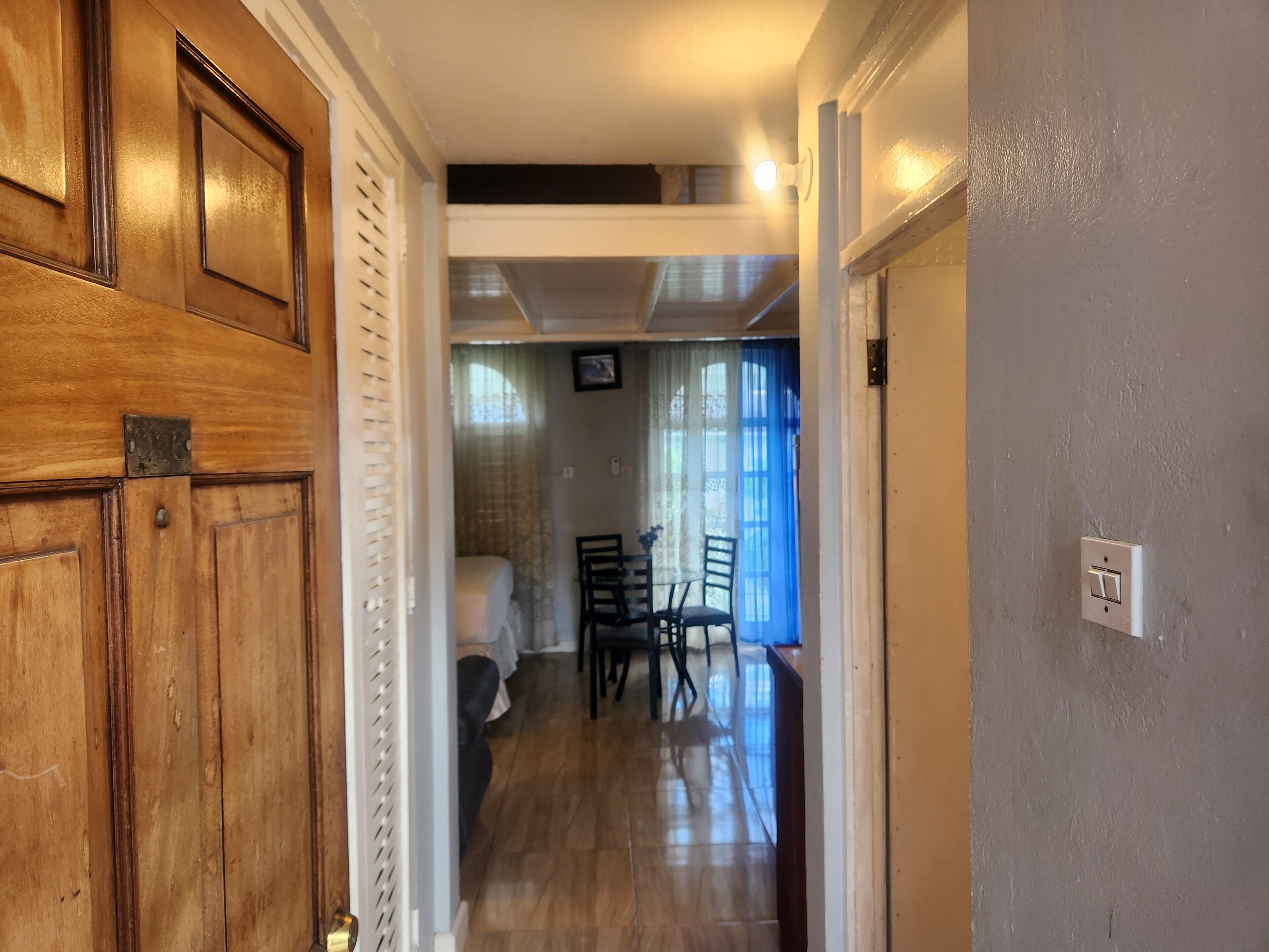 المنشأة من الداخل