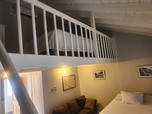 1 habitación, tabla de planchar con plancha, wifi y ropa de cama 