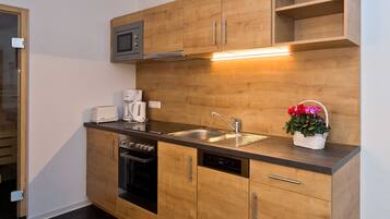 Fridge, microwave, oven, dishwasher