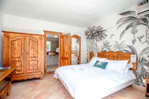 Deluxe Double Room, 1 Queen Bed | Egyptian cotton sheets, premium bedding, pillow-top beds, minibar