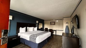 Minibar, wifi gratis y ropa de cama