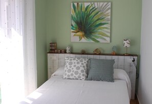 1 chambre, fer et planche à repasser, Wi-Fi gratuit, draps fournis