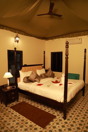 Luxury Double Room - The Pench International (Kurai)