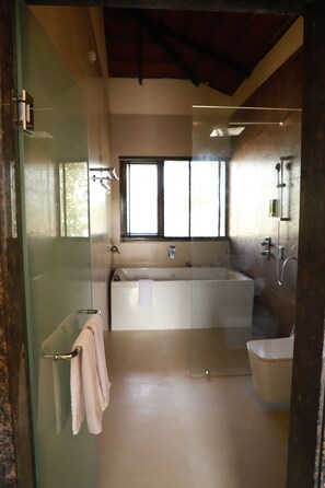 Family Quadruple Room | In-room safe, blackout curtains, soundproofing, iron/ironing board - The Pench International (Kurai)