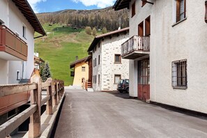 Exterior - Apartment 'Elisabetta n2' with Mountain View & Wi-Fi (Livigno)