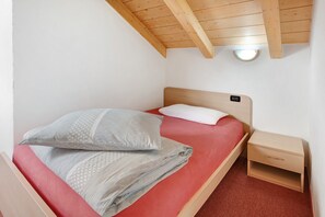 2 Schlafzimmer, Bügeleisen/Bügelbrett, kostenloses WLAN, Bettwäsche