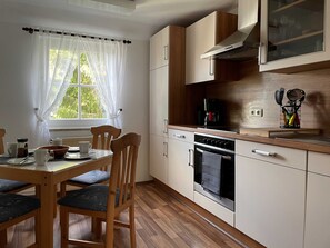 Kühlschrank, Ofen, Geschirrspüler