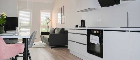 冷蔵庫、オーブン、食器洗い機