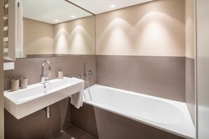 Hair dryer, towels - De Breker, Germany (Norderney)